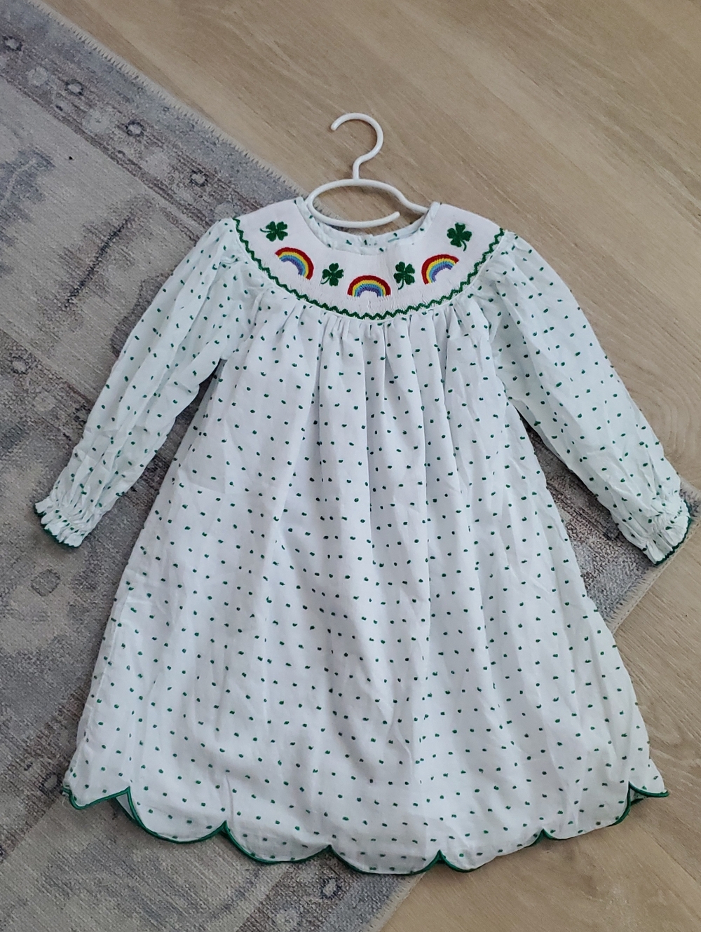 The Smocked Flamingo Girls' White Dress Green Clover Rainbow Embroidery Sz5